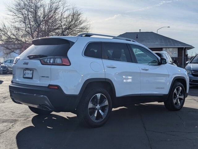 2019 Jeep Cherokee for sale at Axio Auto Boise in Boise, ID