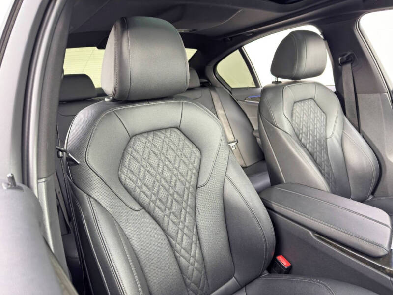 2021 BMW 5 Series 540i