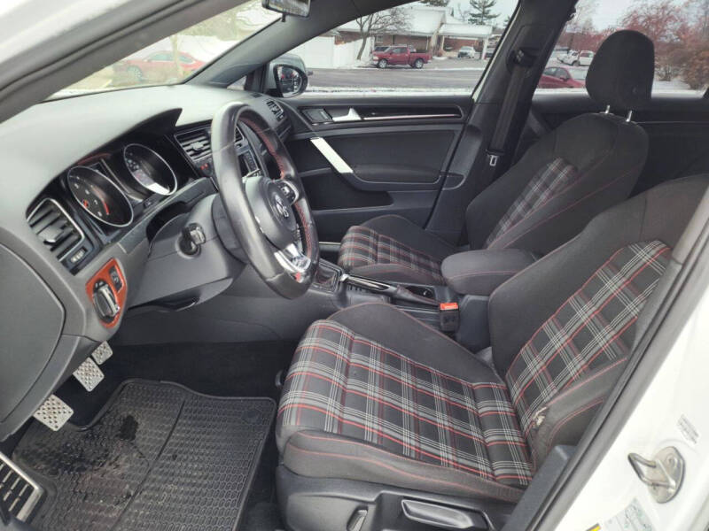 2016 Volkswagen Golf GTI Autobahn