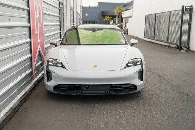 2023 Porsche Taycan 42