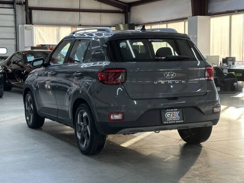 2022 Hyundai Venue SEL