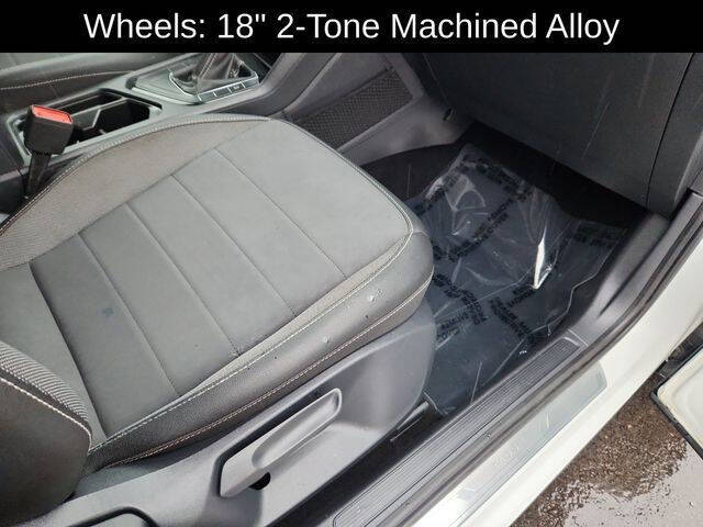 2024 Volkswagen Taos SE