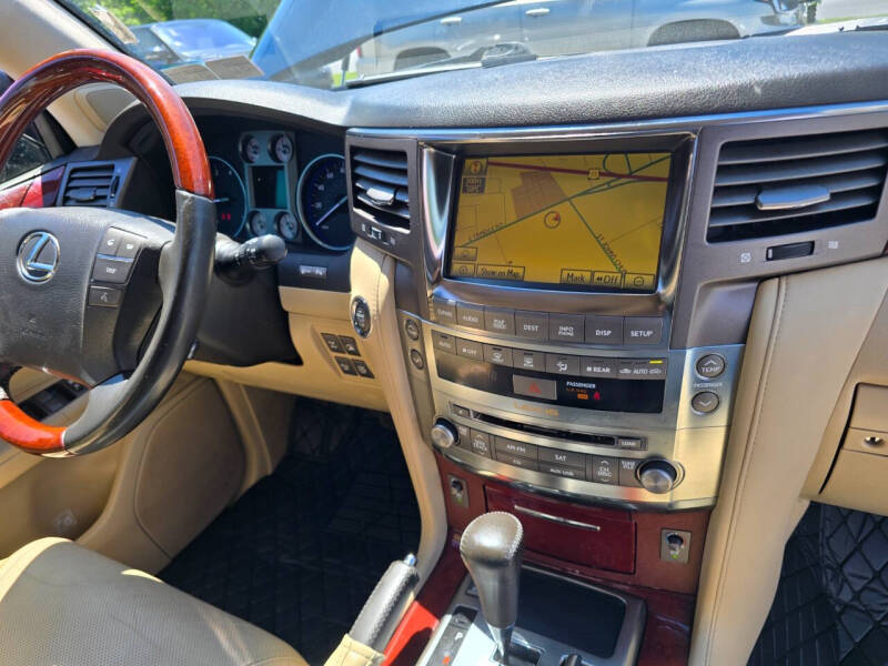 2011 Lexus LX 570