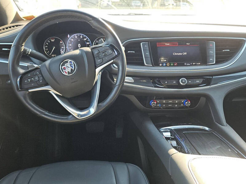 2023 Buick Enclave Premium