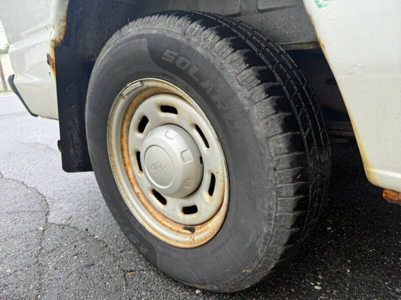 2005 Ford E-Series E-150