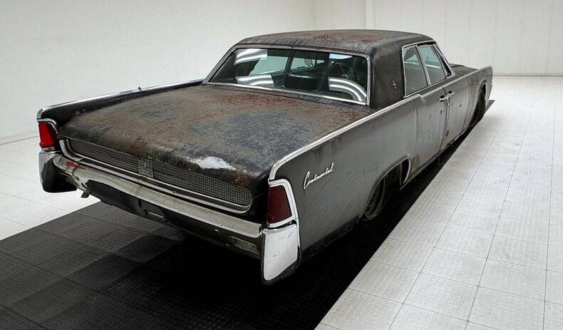 1961 Lincoln Continental