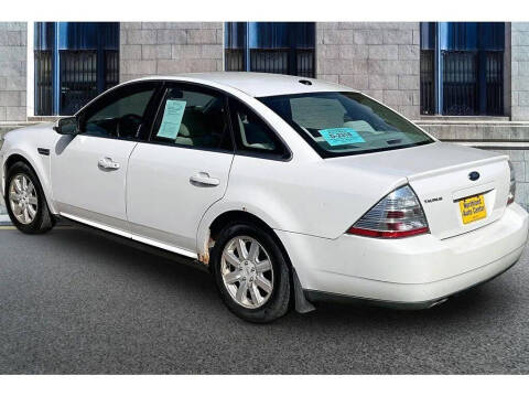 2009 Ford Taurus SE