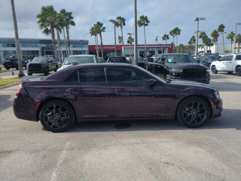 2021 Chrysler 300 Touring