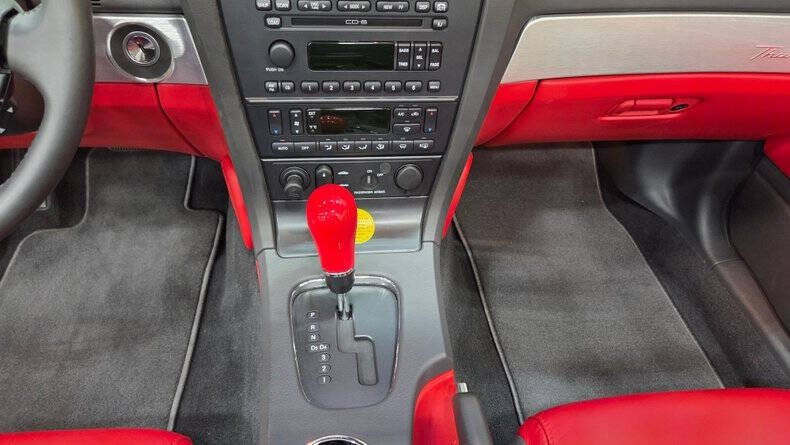 2002 Ford Thunderbird Deluxe