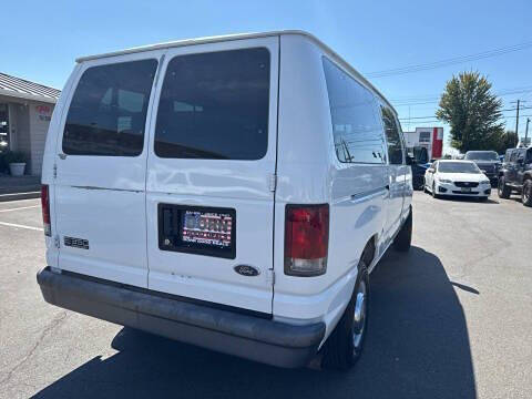 2004 Ford E-Series E-350 SD XL