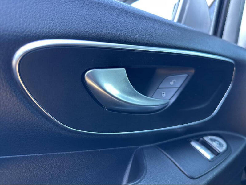 2016 Mercedes-Benz Metris Passenger