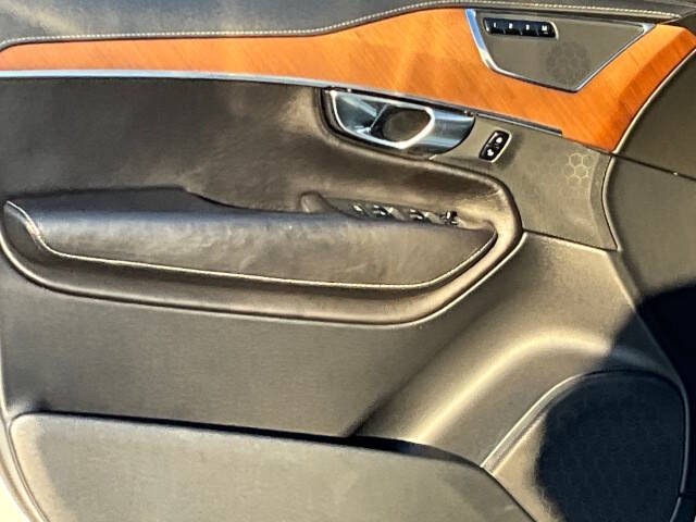 2017 Volvo XC90 T6 Inscription