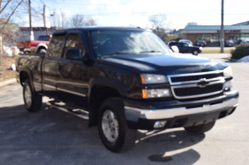2006 Chevrolet Silverado 1500 for sale at NEW 2 YOU AUTO SALES LLC in Waukesha WI