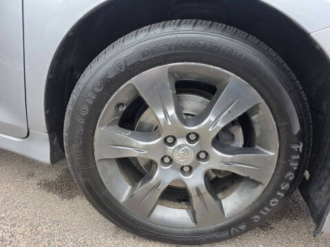 2016 Toyota Sienna SE Premium 8-Passenger