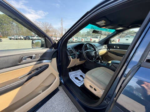 2016 Ford Explorer