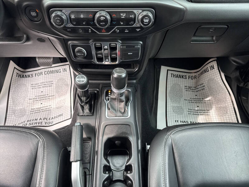 2021 Jeep Gladiator Overland