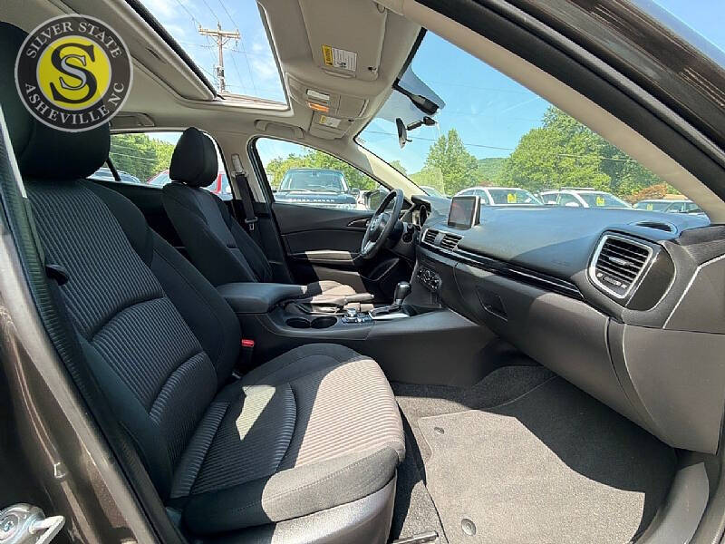 2016 Mazda MAZDA3 i Touring