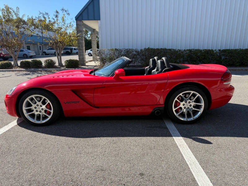 2004 Dodge Viper SRT-10