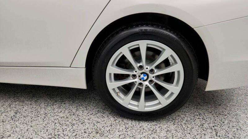 2017 BMW 3 Series 320i xDrive