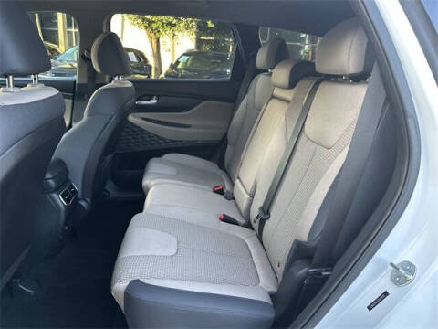 2023 Hyundai Santa Fe SE