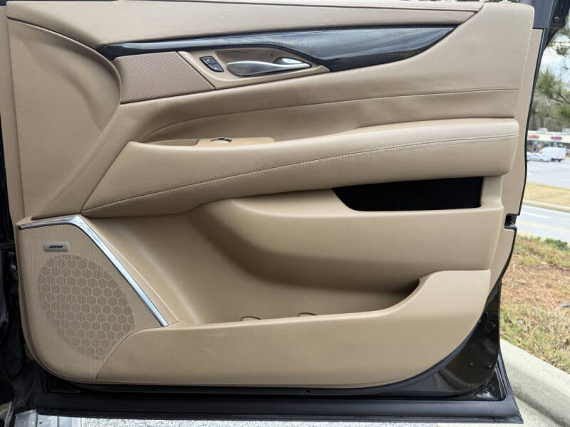 2019 Cadillac Escalade Platinum