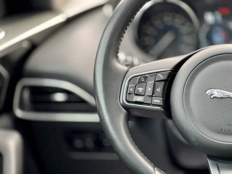 2020 Jaguar F-PACE 25t Premium