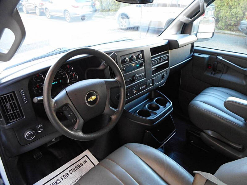 2017 Chevrolet Express LS 2500