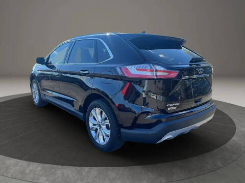2020 Ford Edge Titanium