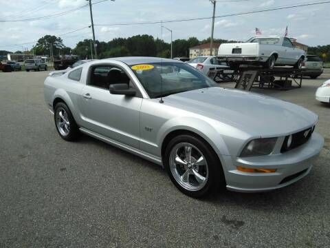 2005 Ford Mustang for sale at Kelly & Kelly Supermarket of Cars in Fayetteville NC