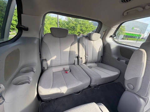 2010 Kia Sedona