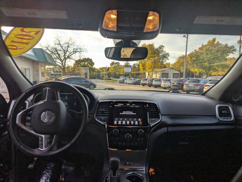 2019 Jeep Grand Cherokee Laredo