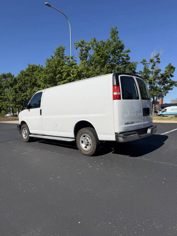 2020 Chevrolet Express 2500