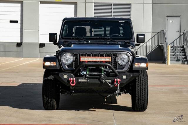 2024 Jeep Gladiator Sport