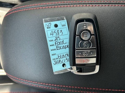 2025 Ford Escape Hybrid ST-Line Select