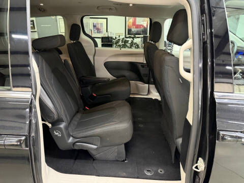2020 Chrysler Pacifica Touring