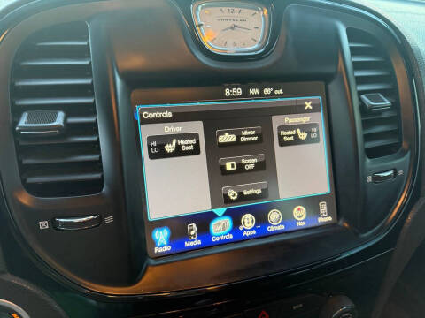 2016 Chrysler 300 S