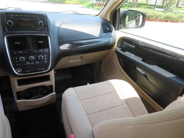 2013 Dodge Grand Caravan SE