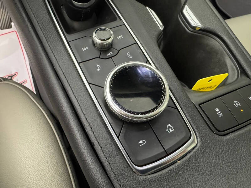2021 Cadillac XT4 Luxury