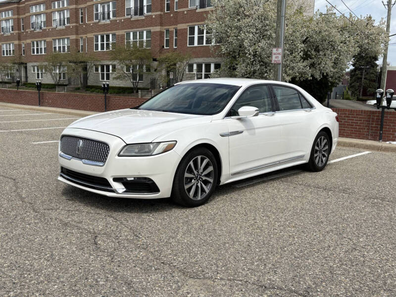 2017 Lincoln Continental Premiere
