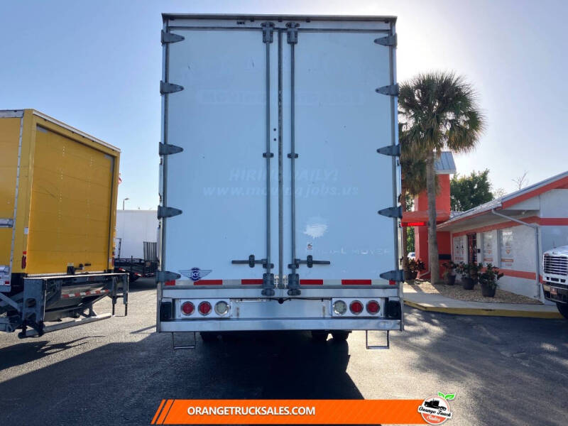 2019 Freightliner M2 106