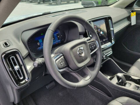 2026 Volvo XC40 B5 Core