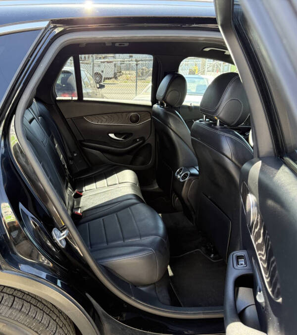 2018 Mercedes-Benz GLC GLC 300