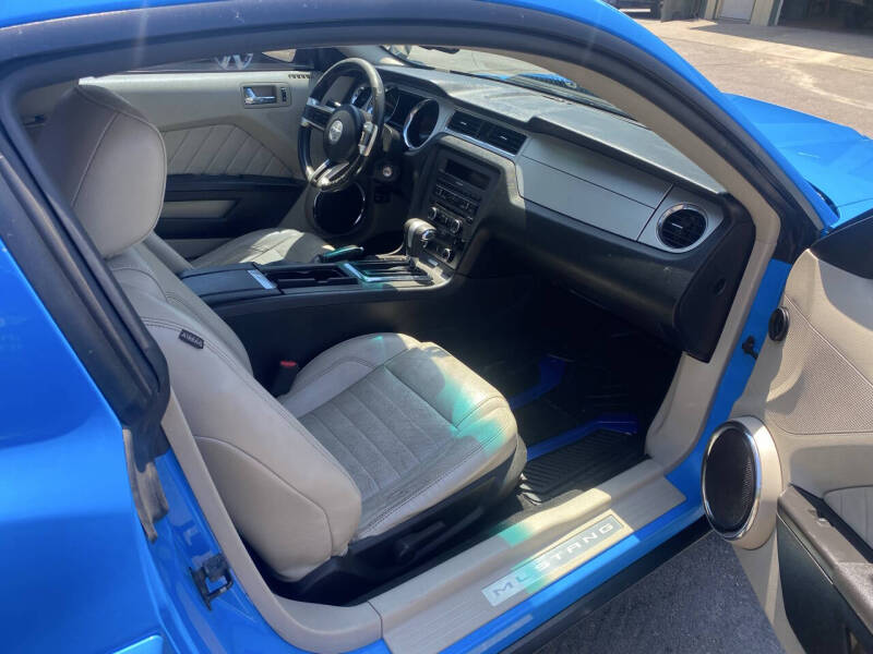 2010 Ford Mustang V6