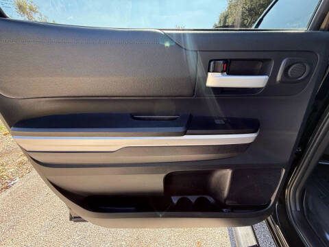 2016 Toyota Tundra SR5