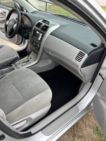 2013 Toyota Corolla LE