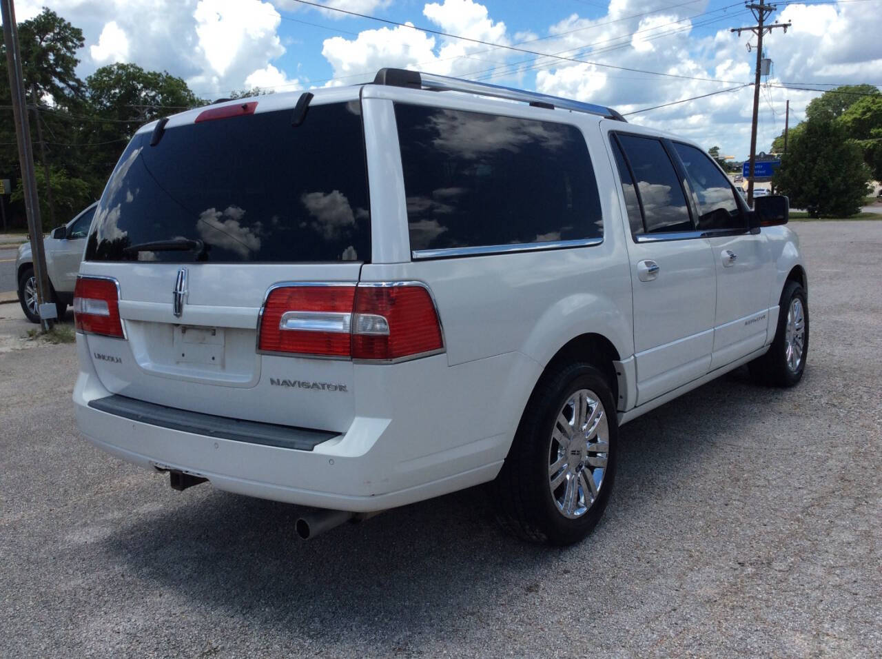 2010 Lincoln Navigator L for sale at SPRINGTIME MOTORS in Huntsville, TX