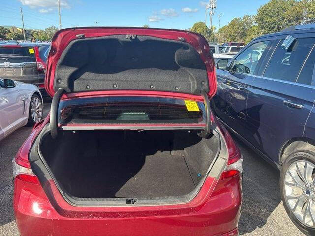 2018 Toyota Camry SE