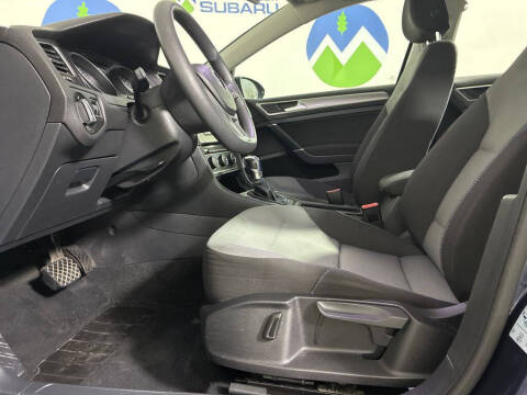 2016 Volkswagen e-Golf SE
