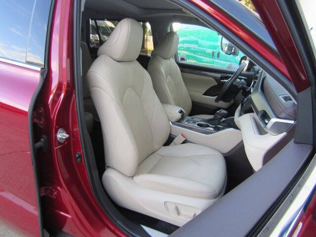 2022 Toyota Highlander Limited