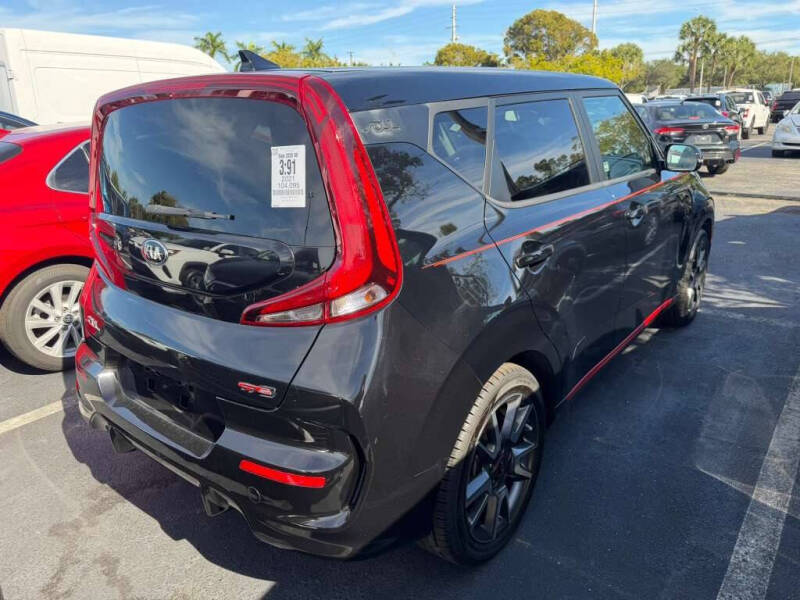 2021 Kia Soul GT-Line